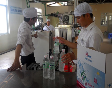 Hành khách sắp hết cảnh “kêu trời” ở giá nước tinh khiết ở sân bay? - 1 Nhà máy sản xuất nước tinh khiết Wami ở Nội Bài