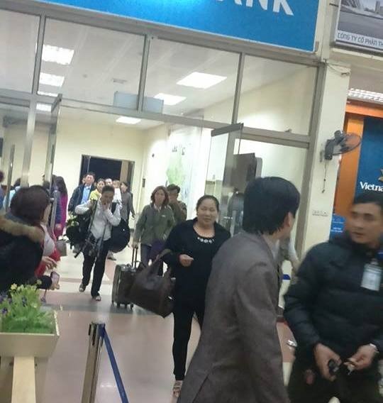 Vụ máy bay khẩn nguy: "Cứ nghĩ mình không sống nổi!" - 5 Chuyến bay đáng nhớ.