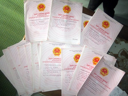 Hàng chục hộ dân “kêu cứu” vì bỗng dưng bị mất đất?!