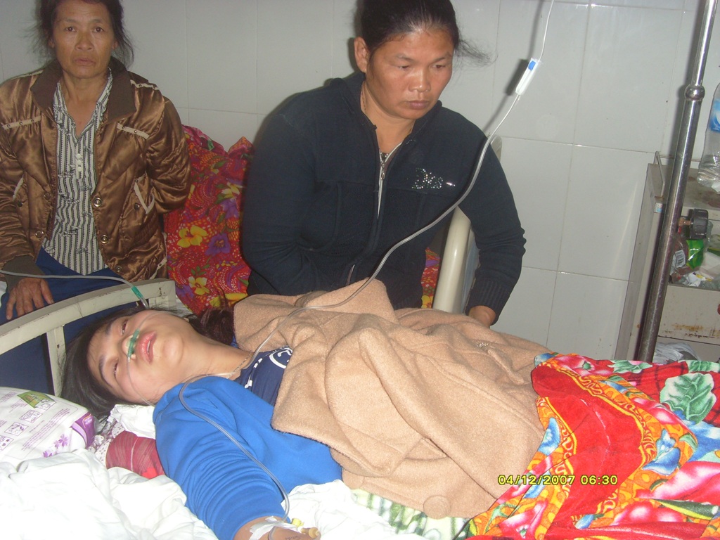 Hàng trăm công nhân nhập viện cấp cứu vì nước nhiễm khuẩn E.coli