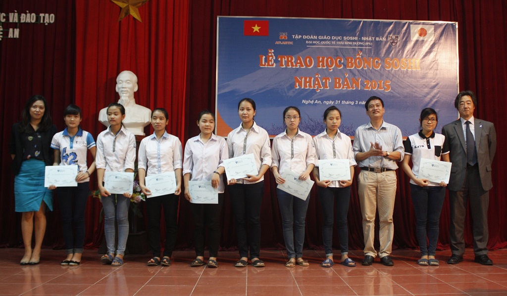 Trao học bổng SoShi cho học sinh Nghệ An - 1 Trao học bổng SoShi cho học sinh Nghệ An