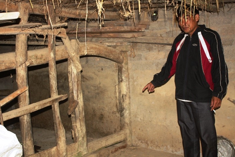 Chuồng trâu gia đình ông Giáp để trống kể từ ngày trâu bò ông chết.