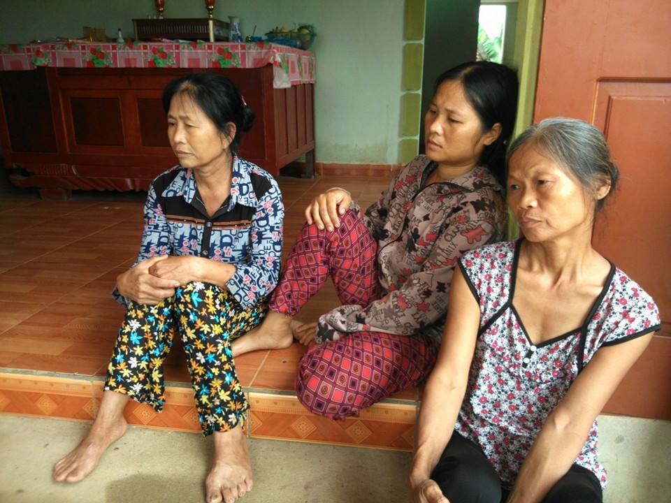 Tìm thấy 1 trong 2 học sinh bị nước cuốn trên sông Lam - 3 Gia đình chờ tin cháu Cẩm Tú.