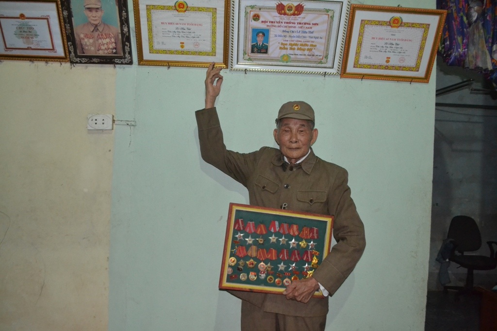 Cụ Thế vinh dự 2 lần được đón Bác.