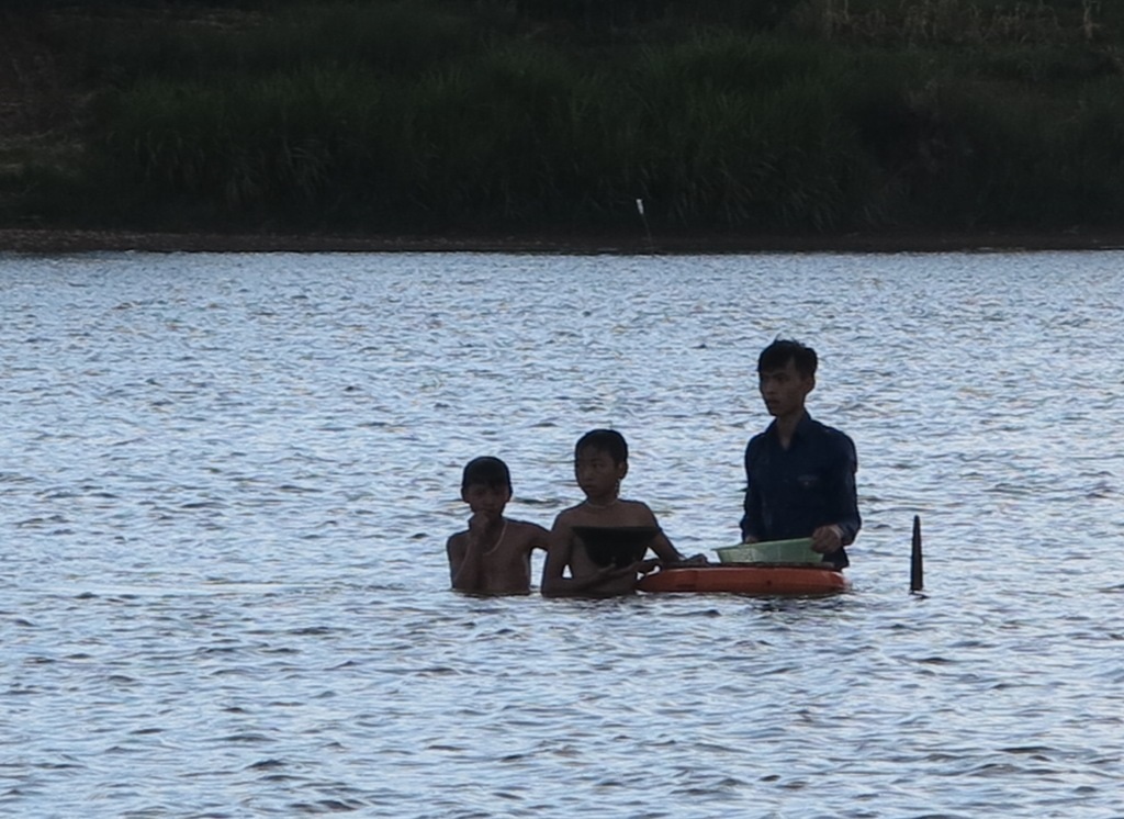 Học sinh lớp 10 chết đuối trên sông Lam