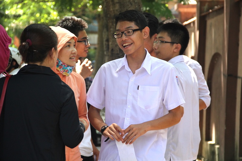 Kết thúc môn Ngữ Văn các thí sinh vui vẻ vì làm được bài