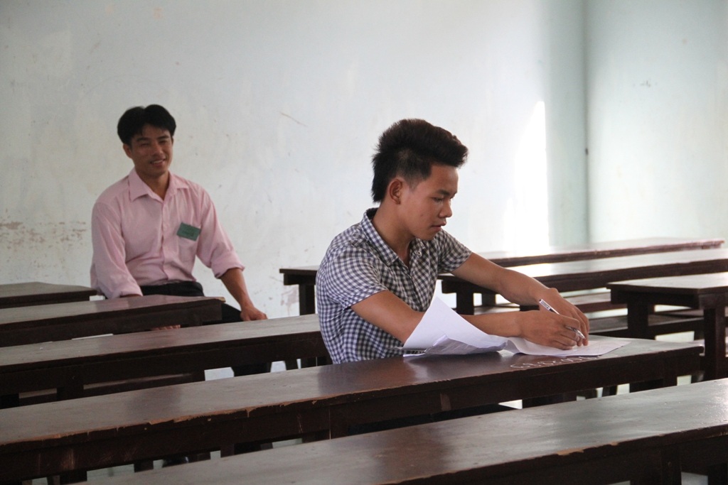 Hải tỏ ra tự tin mình sẽ hoàn thành tốt bài thi hôm nay.