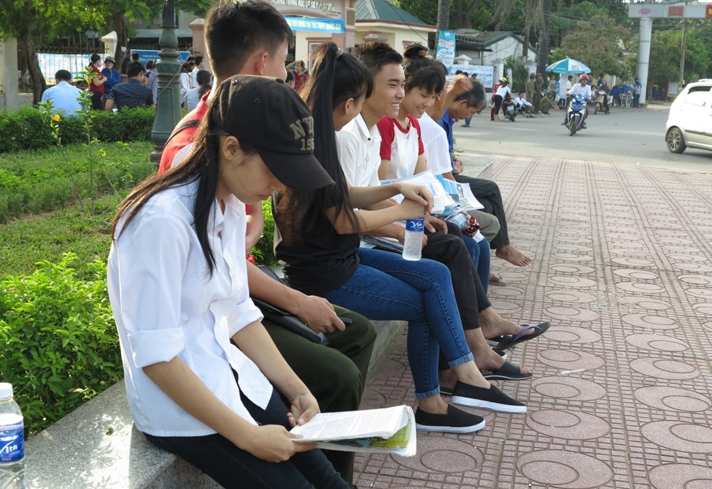 750.000 thí sinh tiếp tục “đọ sức” với môn Địa lý, Hóa học