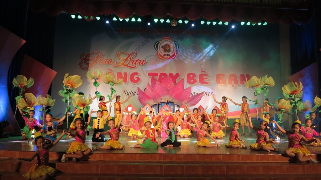 Ông Lê Xuân Đại - PCT UBND tỉnh Nghệ An phát biểu tại
buổi lễ.