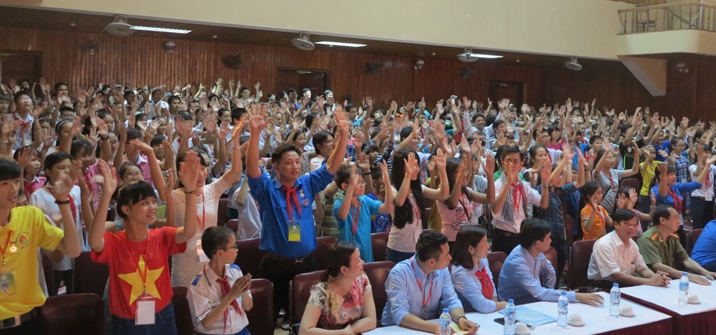 Chương trình buổi giao lưu được “đốt cháy” với những trò chơi vô cùng sôi động.