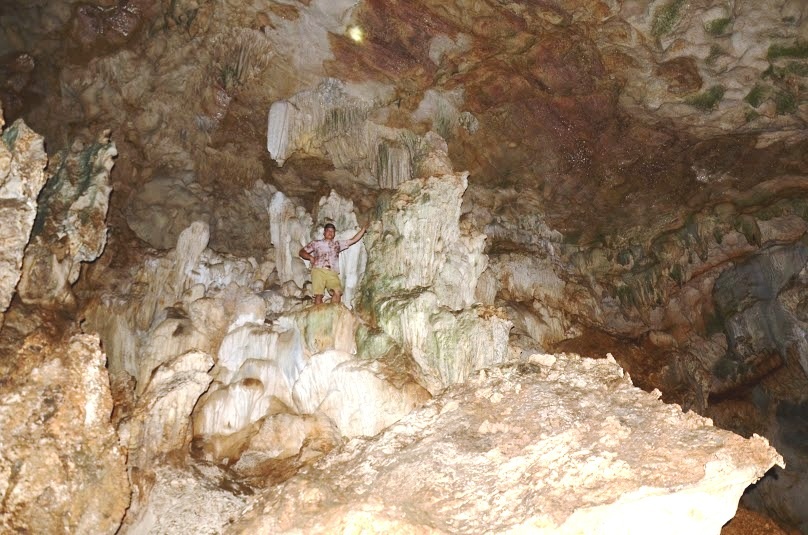  Một số hang động có giá trị về mặt danh thắng.