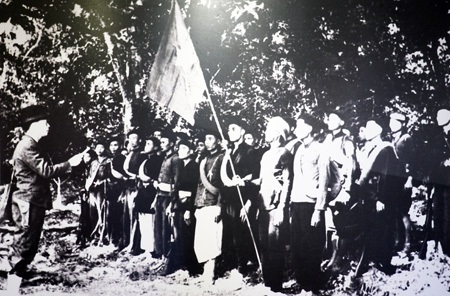 Bữa cơm đạm bạc của Đội VNTTGPQ ngay sau khi thành lập