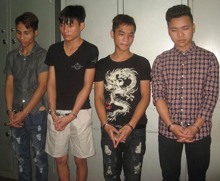 4 nghi phạm gây ra vụ cướp đang bị tạm giữ đề điều tra làm rõ.