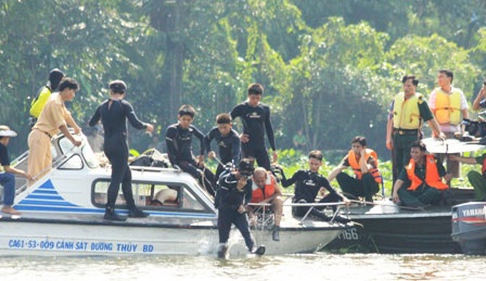 Hoàn thành trục vớt tàu Dìn Ký, chưa tìm được nạn nhân thứ 16 - 14 Hoàn thành trục vớt tàu Dìn Ký, chưa tìm được nạn nhân thứ 16 - 14