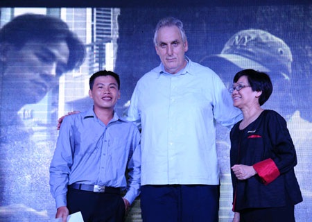 “Tình cảm của các bạn đã vẫy gọi tôi” - 2