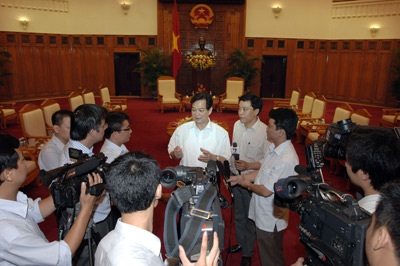 Thủ tướng: Tiếp tục kiềm chế lạm phát, ổn định kinh tế vĩ mô… - 1 Thủ tướng: Tiếp tục kiềm chế lạm phát, ổn định kinh tế vĩ mô… - 1