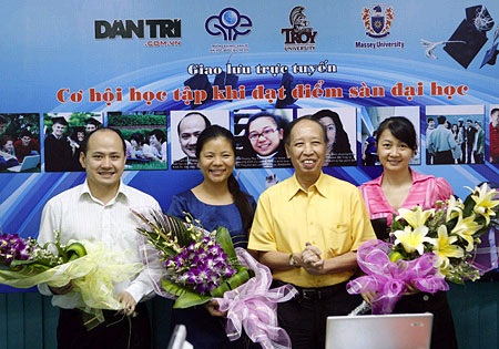 “Bằng cấp ĐH Troy, Massey liên kết ĐH Kinh tế, ĐHQGHN được công nhận trên thế giới” - 2 “Bằng cấp ĐH Troy, Massey liên kết ĐH Kinh tế, ĐHQGHN được công nhận trên thế giới” - 2