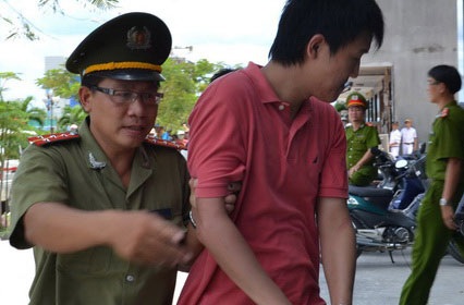 Trục xuất 59 người nước ngoài lừa đảo ra khỏi VN - 1