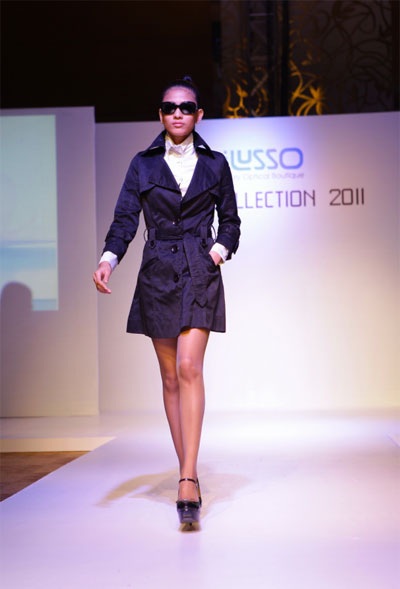 Á hậu Trương Thị May sành điệu với mẫu kính mới - 1