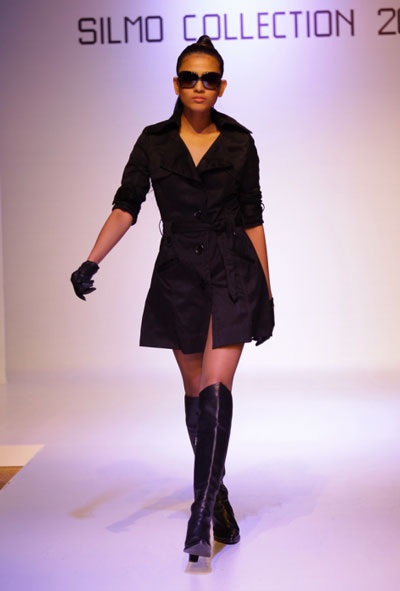 Á hậu Trương Thị May sành điệu với mẫu kính mới - 3