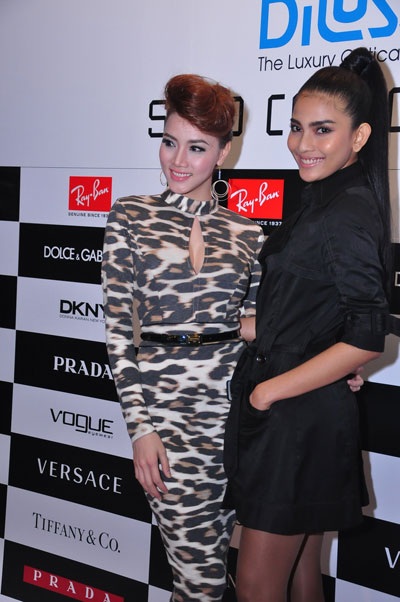 Á hậu Trương Thị May sành điệu với mẫu kính mới - 5