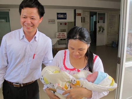 Hình ảnh về nhà cảm động của bé sơ sinh bị bắt cóc - 6