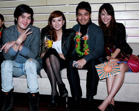 Hoa hậu Dương Thùy Linh rạng rỡ trong đêm hội Carnaval - 11