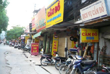 Quản lý chặt các cửa hàng cầm đồ để ngăn ngừa hoạt động cho bốc họ, vay họ