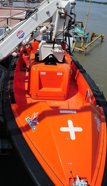 Trang bị hiện đại giúp DN 2000 có thể thực hiện nhiều nhiệm vụ trong điều kiện thời tiết phức tạp.