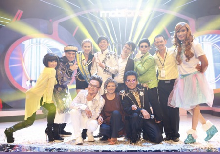 MC Thanh Bạch phấn khích với phần Thúy Uyên diễn cùng con gái