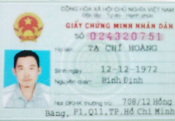 “Mượn” chồng giả để bán đất - 2 Giấy CMND giả mà bà Trang và ông Kiệt sử dụng khi bán đất