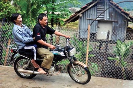“Người rừng” trở về nhờ... giấc mơ thần kỳ (2) - 1 Những ngày đầu lạ lẫm của Lang ở thế giới văn minh.