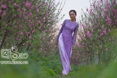 Gặp lại dàn diễn viên phim “Sóng ở đáy sông” - 8 Hình ảnh trẻ trung, xinh đẹp của nữ nhà báo.