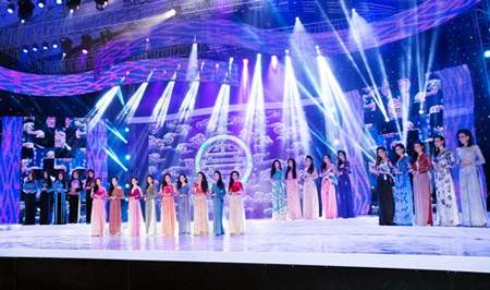 Bài trừ cái xấu trong thi hoa hậu! - 2 CuộcȠthi hoa hậu đại dương 2014