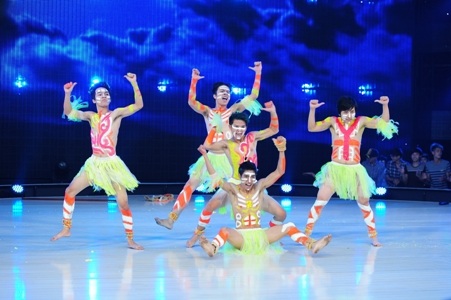 Sự 'màu mè' của BCA không chinh phục được giám khảo