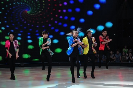 Nhóm Tô Lâm đã có phần trình diễn quyến rũ và nhiều kỹ thuật