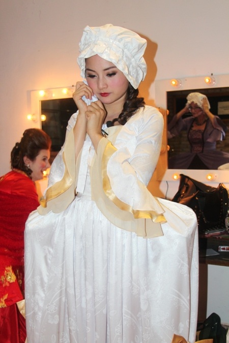 Lan Phương sau khi trang điểm và thay phục trang