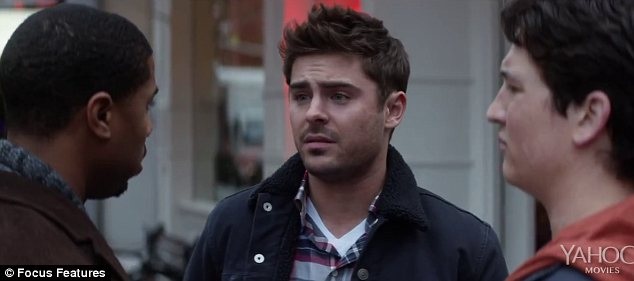 Tình bạn của 3 chàng trai bắt đầu rắc rối khi Jason (Zac) có bạn gái