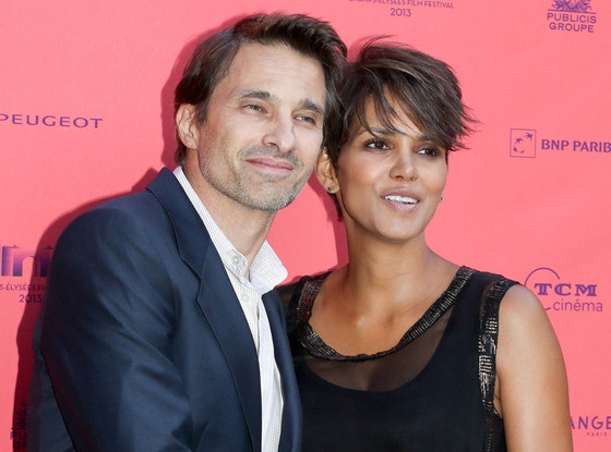 Halle Berry hạnh phúc cùng Olivier Martinez