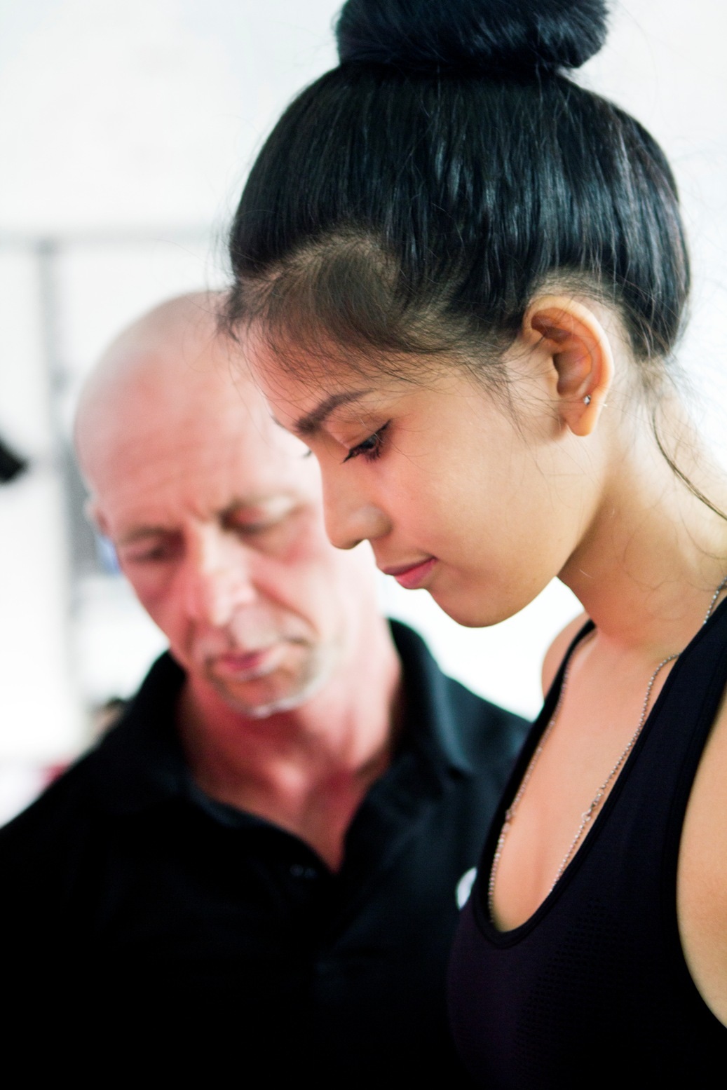 May và HLV của mình thường xuyên kiểm soát các chỉ số cơ thể hợp lý