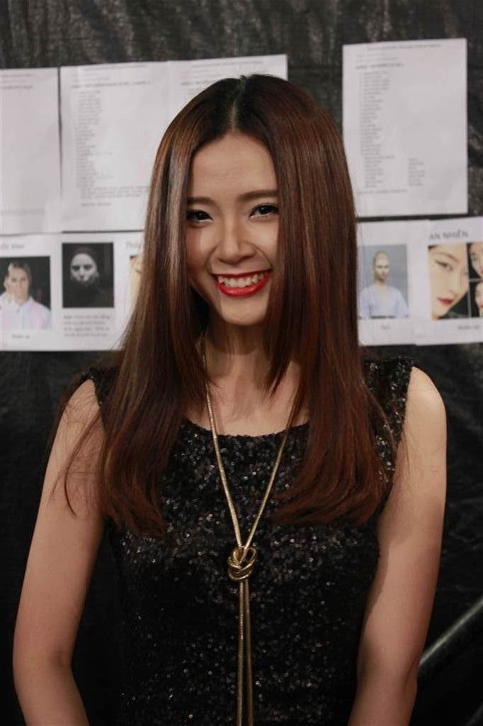 Midu đến dự sự kiện với diện mạo khác lạ 