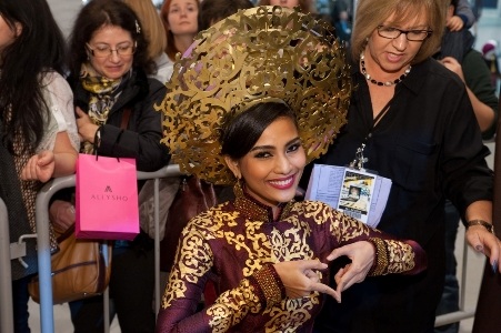 Trương Thị May nhận nhiều lời khen với chiếc áo dài này