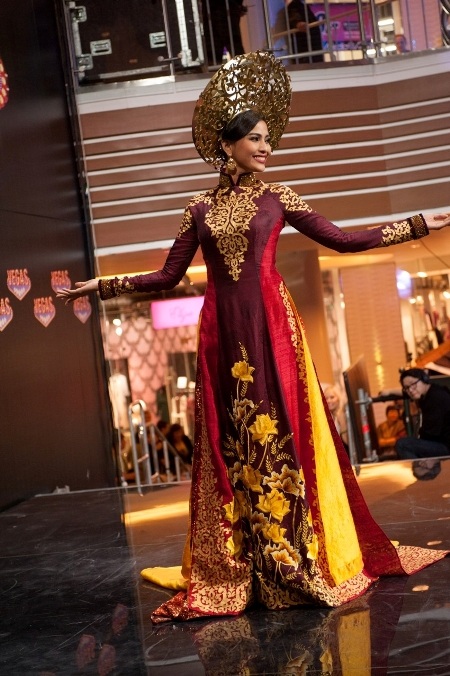 Đại diện Việt Nam đã nhận được sự cổ vũ của những người có mặt