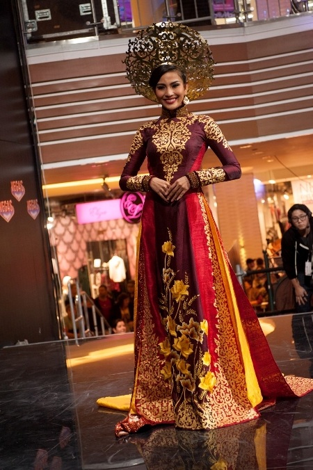 Trương Thị May khá hài lòng với phần trình diễn của mình