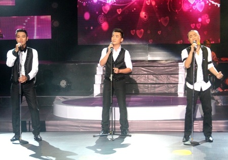 Ba chàng trai của nhóm nhạc Artista