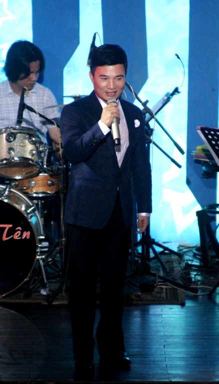 Ca sỹ Quang Linh hát ca khúc về miền Trung thân yêu