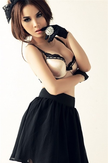 Yến Trang và Trà My Idol “chạm mặt” tại “Hành tinh xanh” - 2 Yến Trang sẽ tái ngộ cùng khán giả với những vũ điệu nóng bỏng