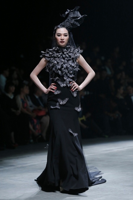 Sau show “tiền tỷ”, Đỗ Mạnh Cường làm tiếp show thời trang “trên cao” - 2 Trí Hòa