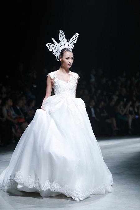 Sau show “tiền tỷ”, Đỗ Mạnh Cường làm tiếp show thời trang “trên cao” - 1 Trí Hòa