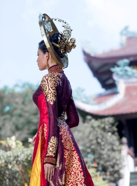 Hé lộ trang phục dân tộc của Trương Thị May